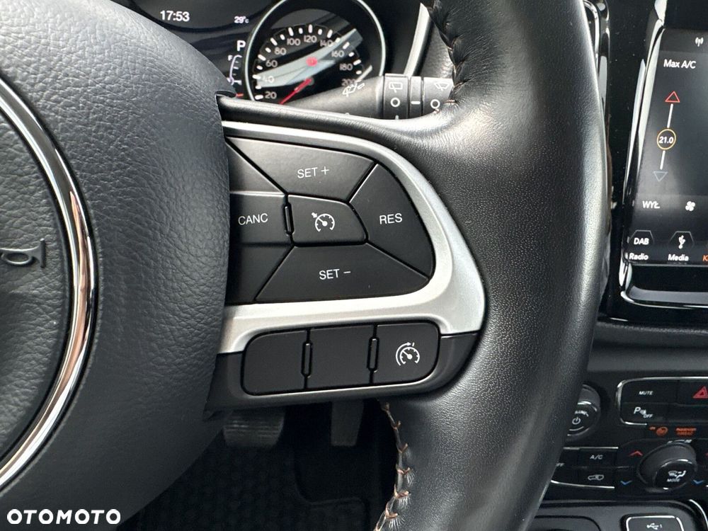 Jeep Compass 1.3 TMair Longitude FWD S&S DDCT - 16