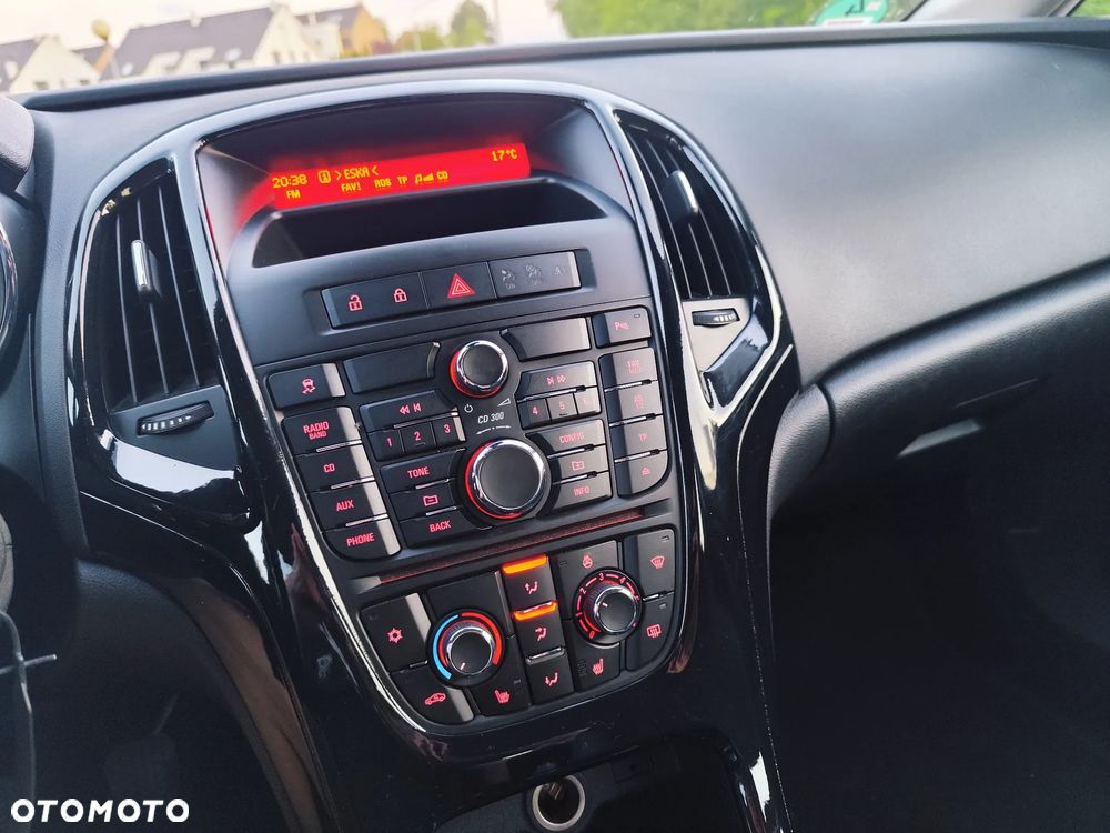 Opel Astra 1.7 CDTI DPF 150 Jahre - 15