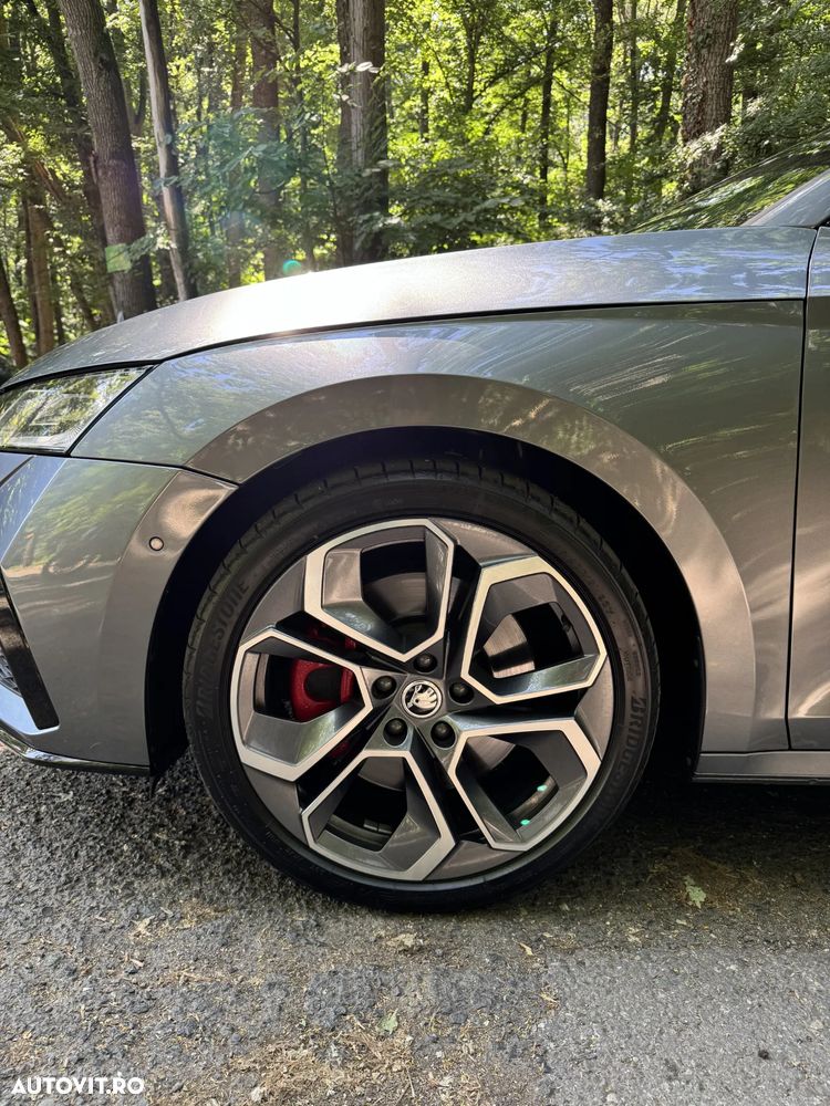 Skoda Octavia 2.0 TSI DSG RS Plus - 22