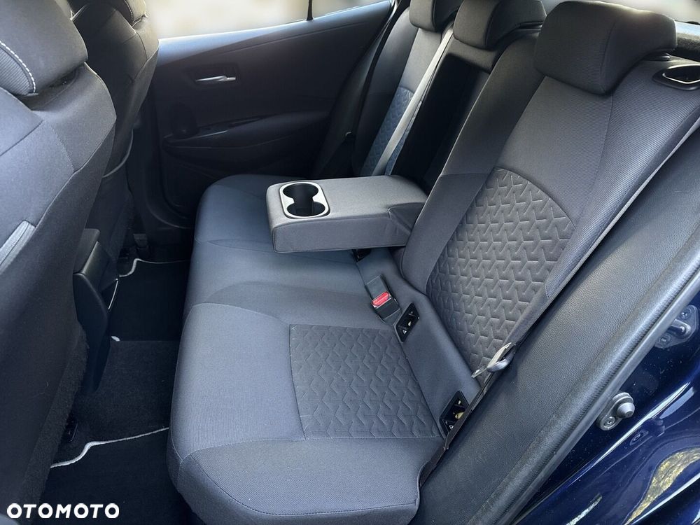 Toyota Corolla - 12