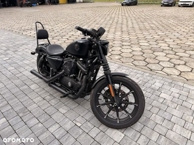 Harley-Davidson Sportster Iron 883 - 8