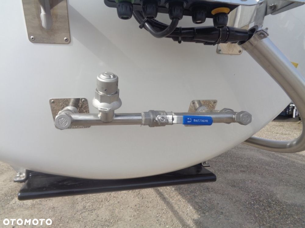 Lag cysterna chemiczna L4BH - 30.000 L lub 34.000 L - 1 komora - 10