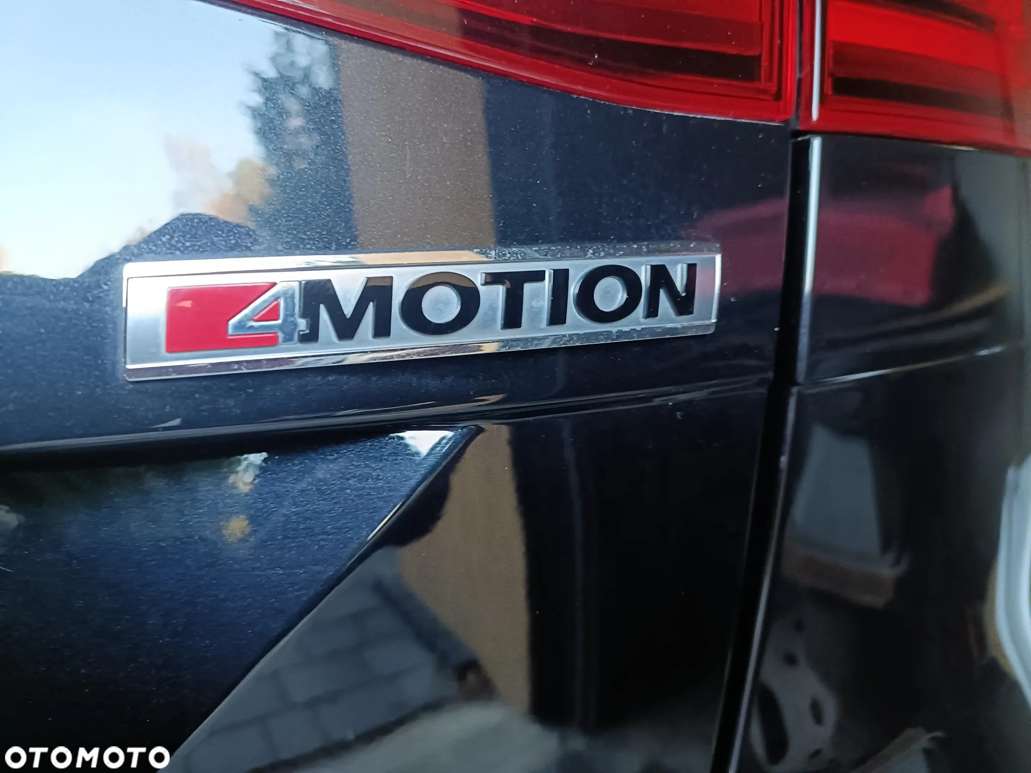 Volkswagen Passat 2.0 TSI 4Mot R-Line Edition DSG - 8
