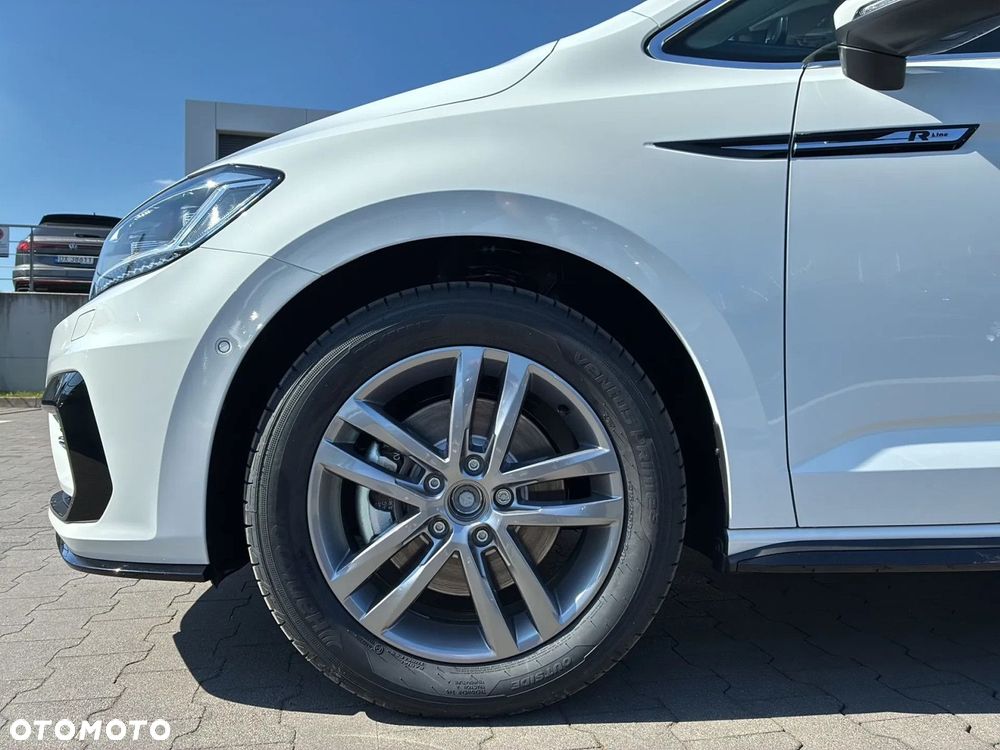 Volkswagen Touran - 20