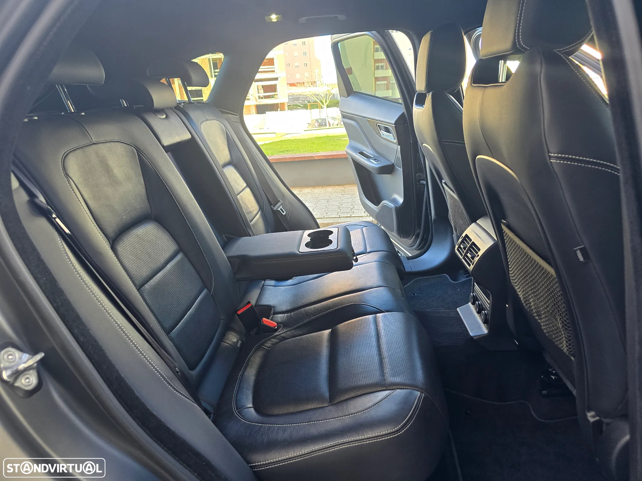Jaguar F-Pace 2.0 i4D R-Sport Aut. - 20
