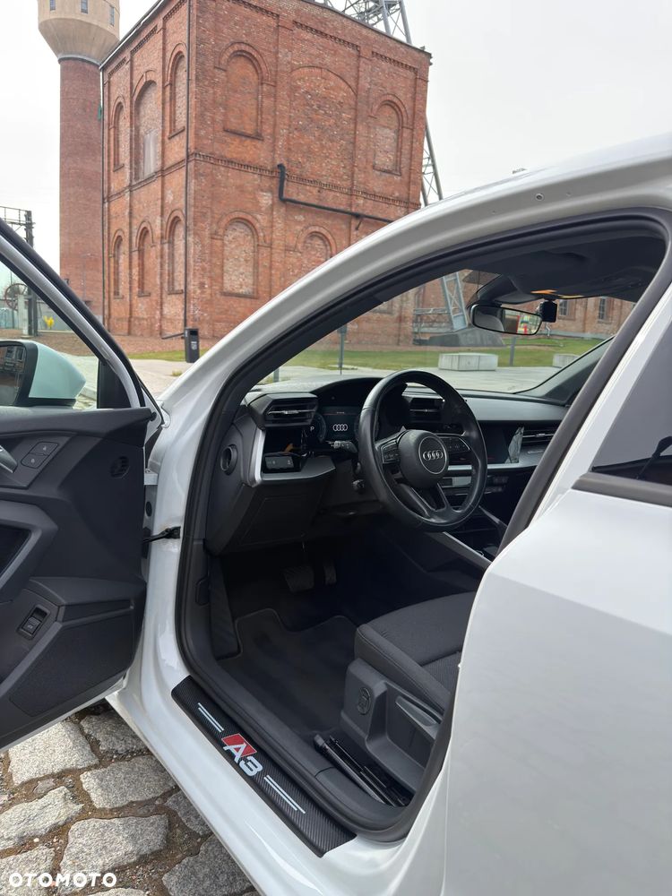 Audi A3 Limousine 35 TDI S tronic - 11