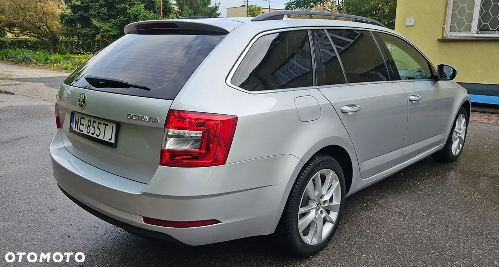 Skoda Octavia 2.0 TDI Style DSG - 2