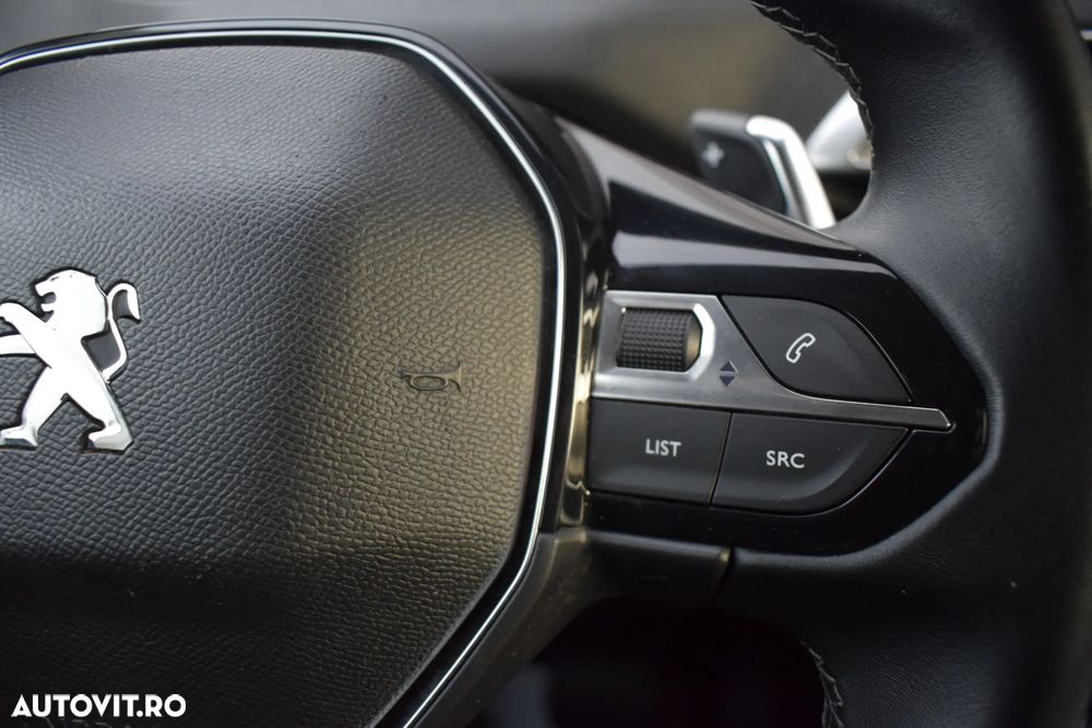 Peugeot 3008 PureTech 130 Stop & Start GPF EAT8 Allure - 23