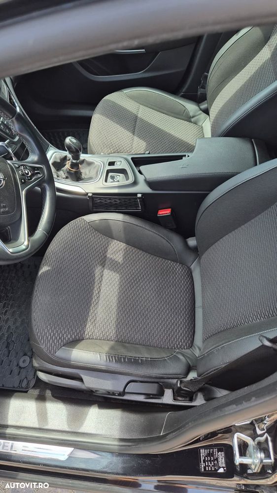 Opel Insignia 2.0 CDTi ECOTEC ECOFLEX Start/Stop Cosmo - 17