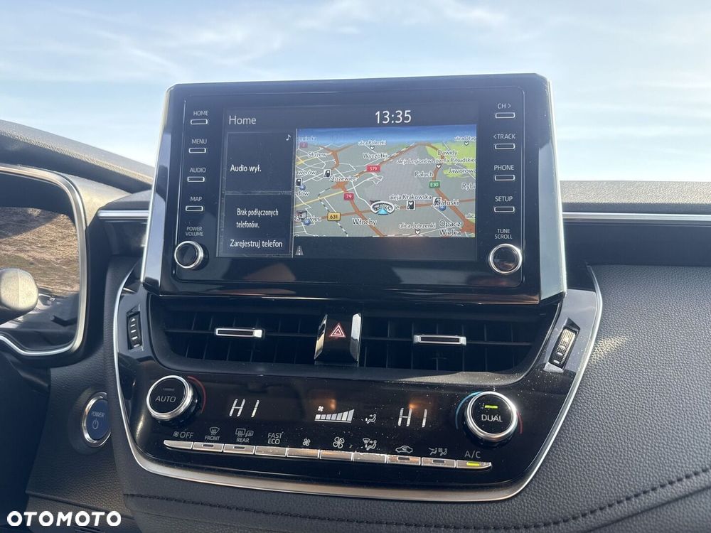 Toyota Corolla 1.8 Hybrid Comfort - 22