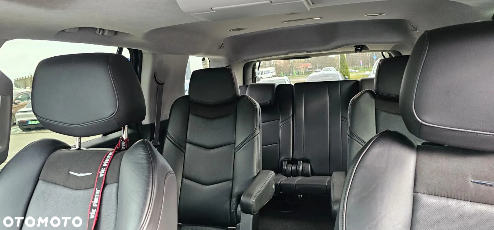 Cadillac Escalade 6.2 V8 AWD AT Premium - 12