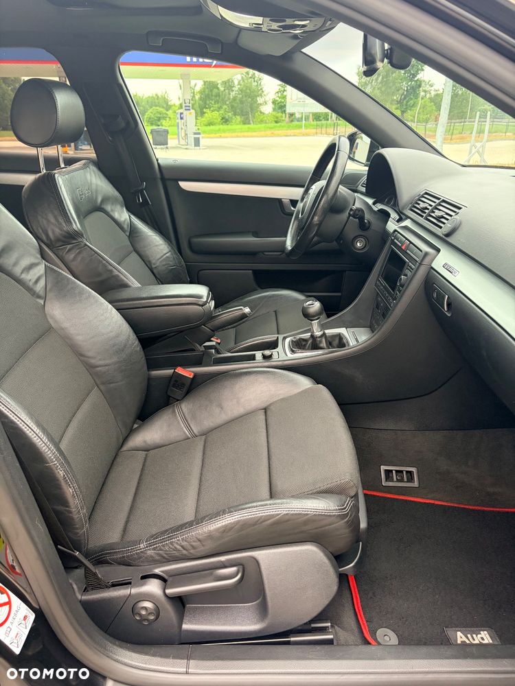 Audi A4 Avant 2.0 TDI Quattro - 11