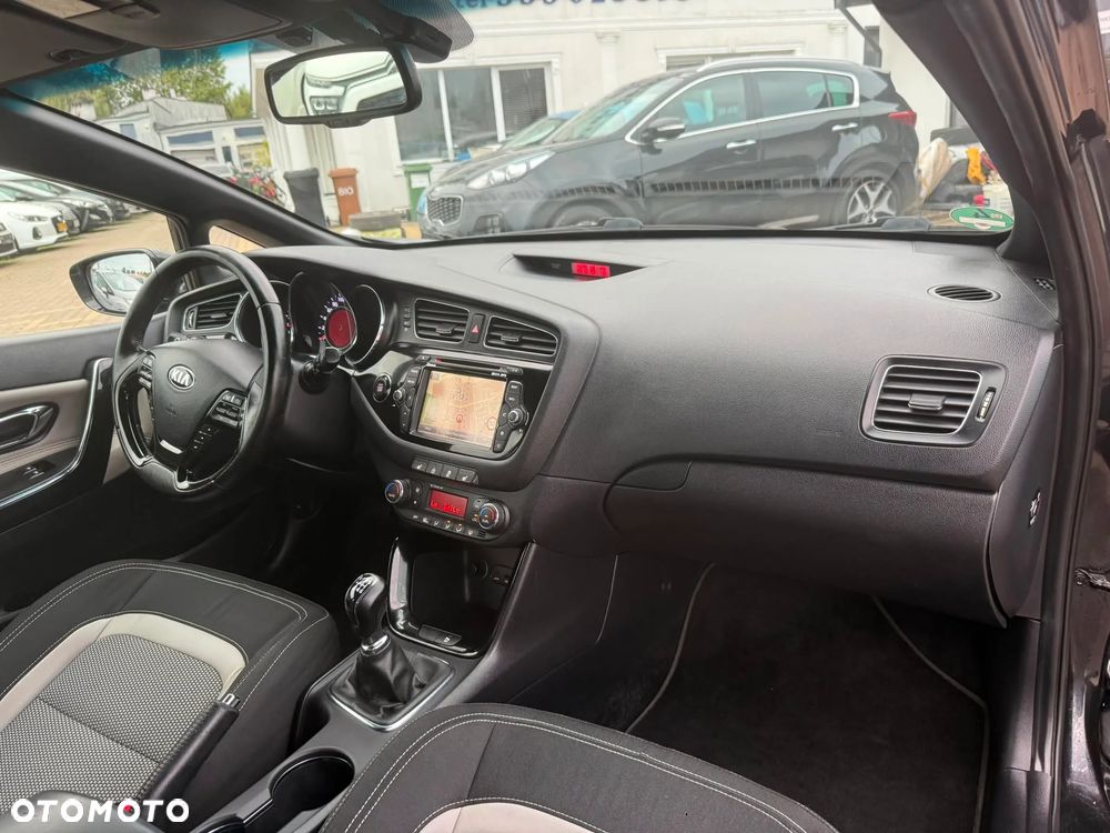 Kia ProCeed 1.6 CRDi 136 ISG Spirit - 16