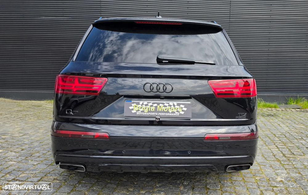 Audi Q7 3.0 TDI quattro S-line Tiptronic 7L - 3
