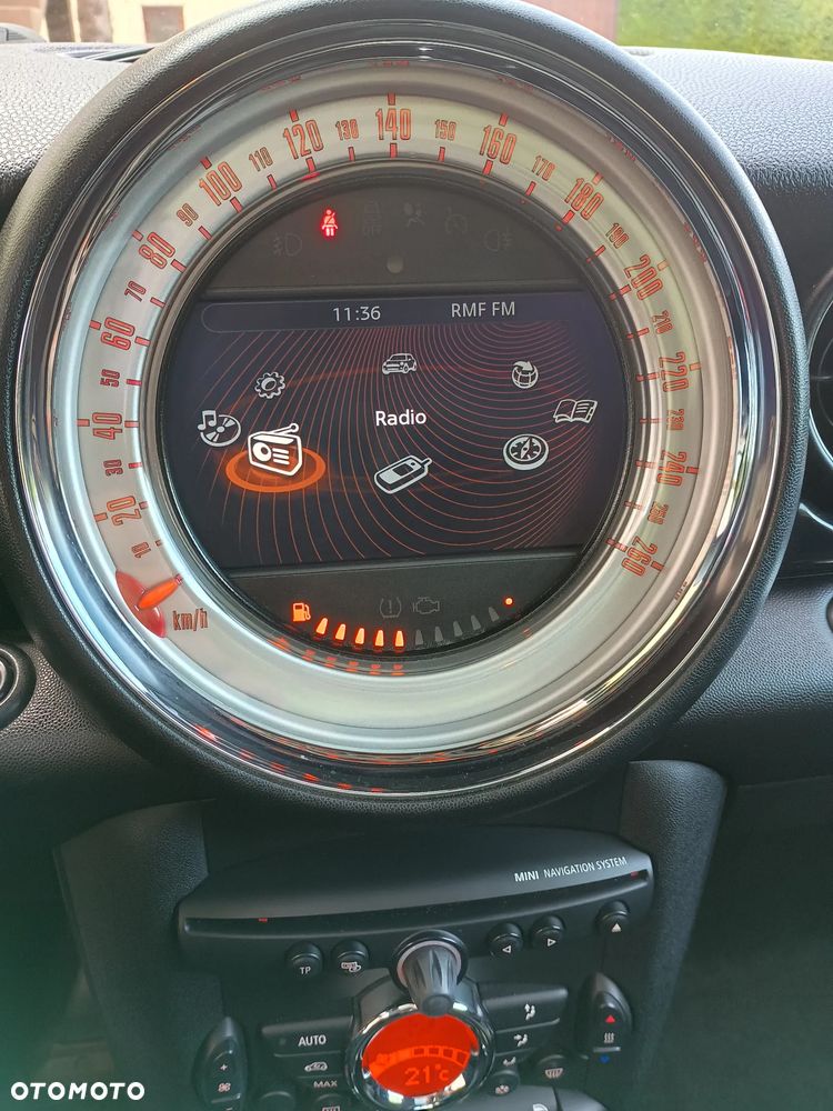 MINI Cooper Standard - 23
