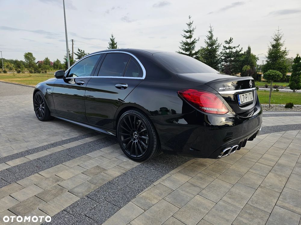 Mercedes-Benz Klasa C 63 AMG 9G - 8