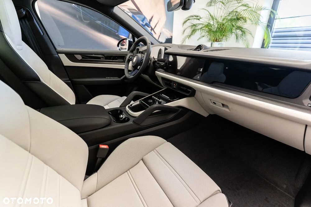 Porsche Cayenne S E-Hybrid PHEV - 15
