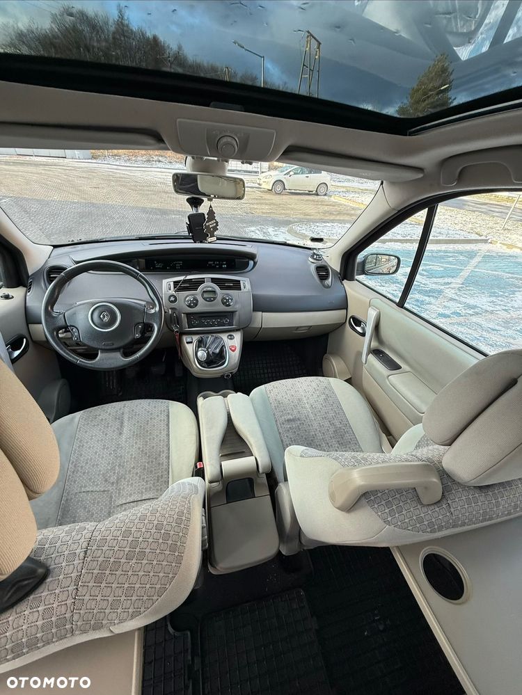 Renault Grand Scenic Gr 2.0 Confort Privilege - 10