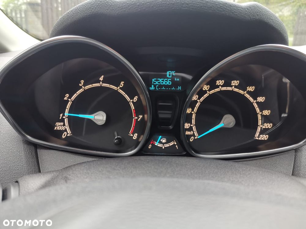 Ford Fiesta 1.4 Titanium EU5 - 12