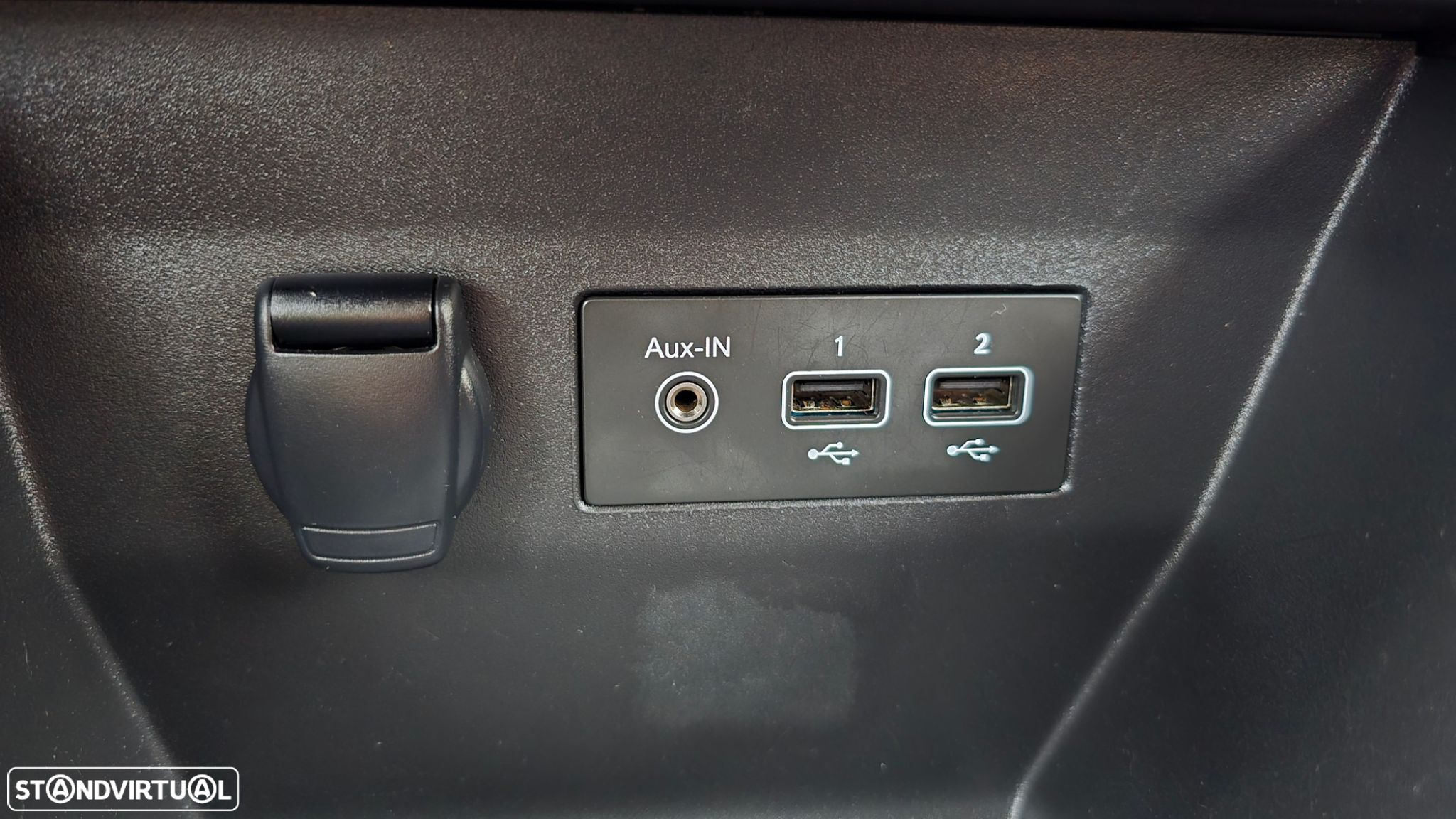Renault Clio - 36