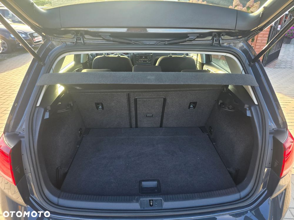 Volkswagen Golf - 19