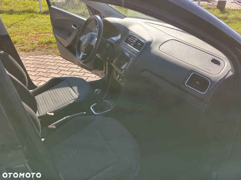 Volkswagen Polo - 13