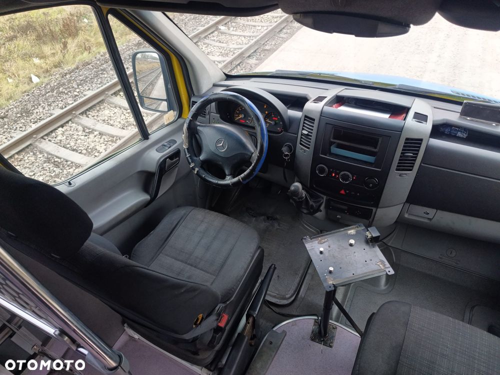 Mercedes-Benz SPRINTER - 6