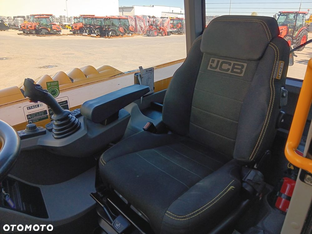 JCB 542-70 Agri - 8