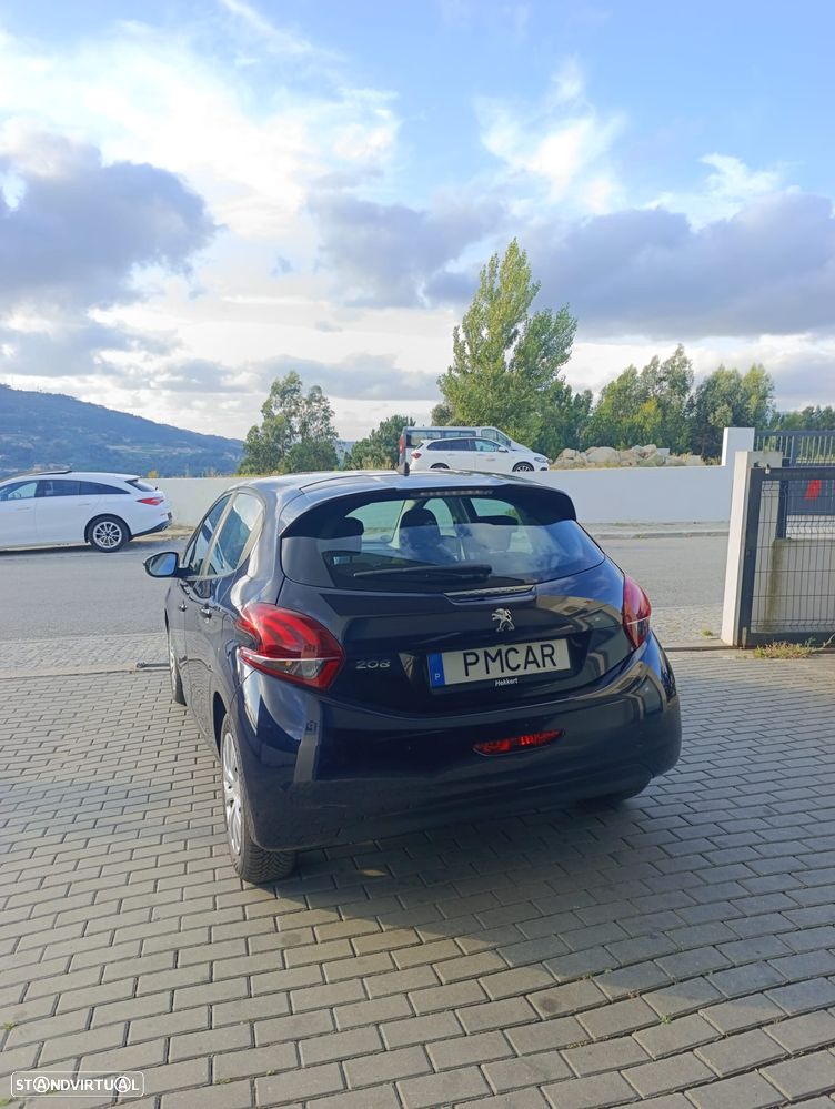 Peugeot 208 1.6 BlueHDi Style - 10