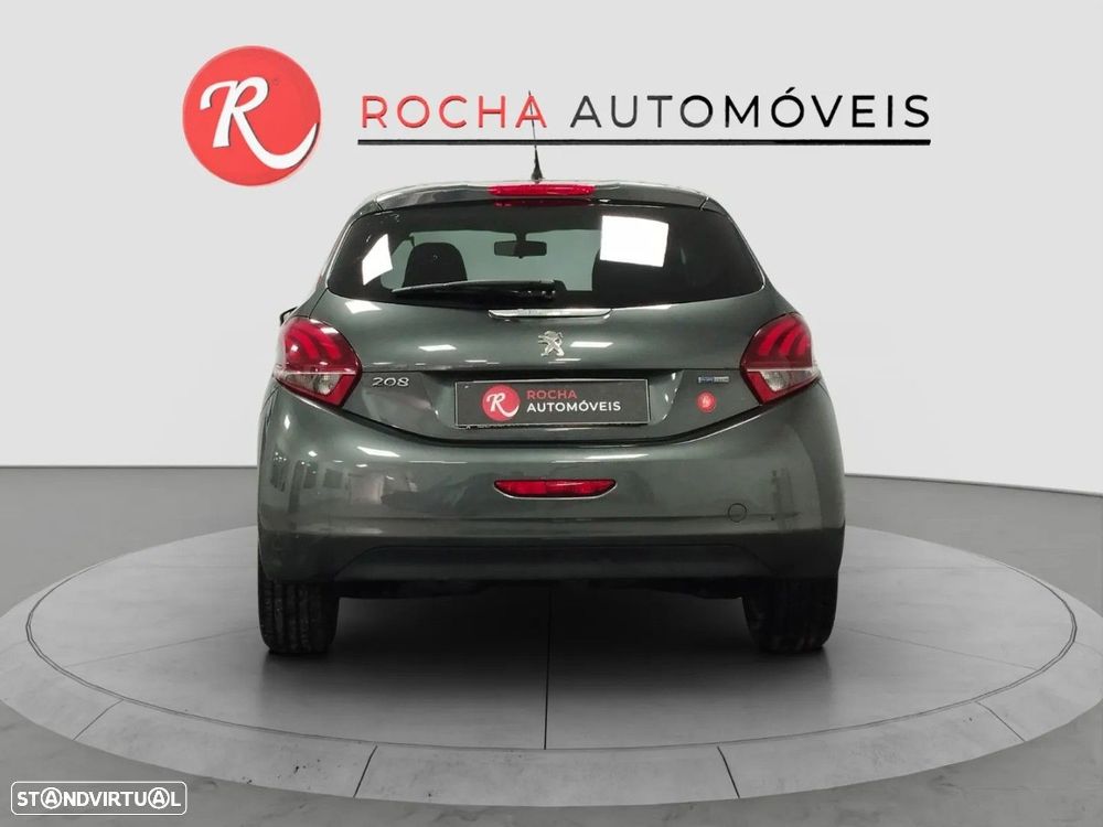 Peugeot 208 1.2 VTi SE Style - 4