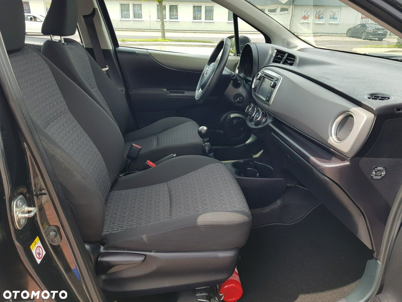 Toyota Yaris 1.33 VVT-i Club - 17