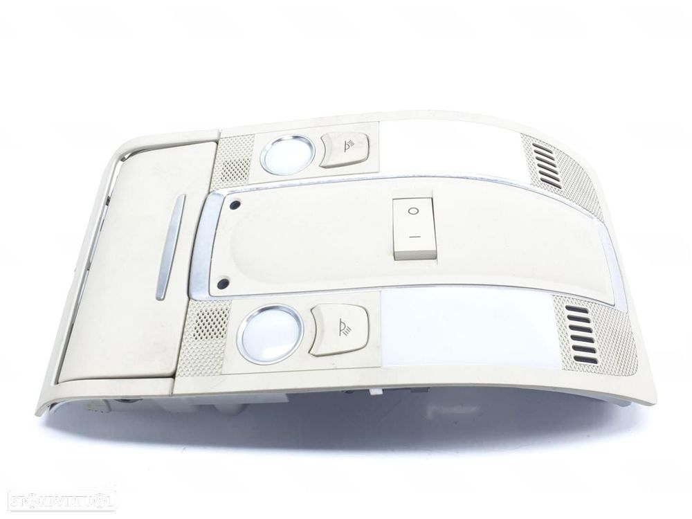 LUZ INTERIOR AUDI A6 AVANT 4F5 - 1