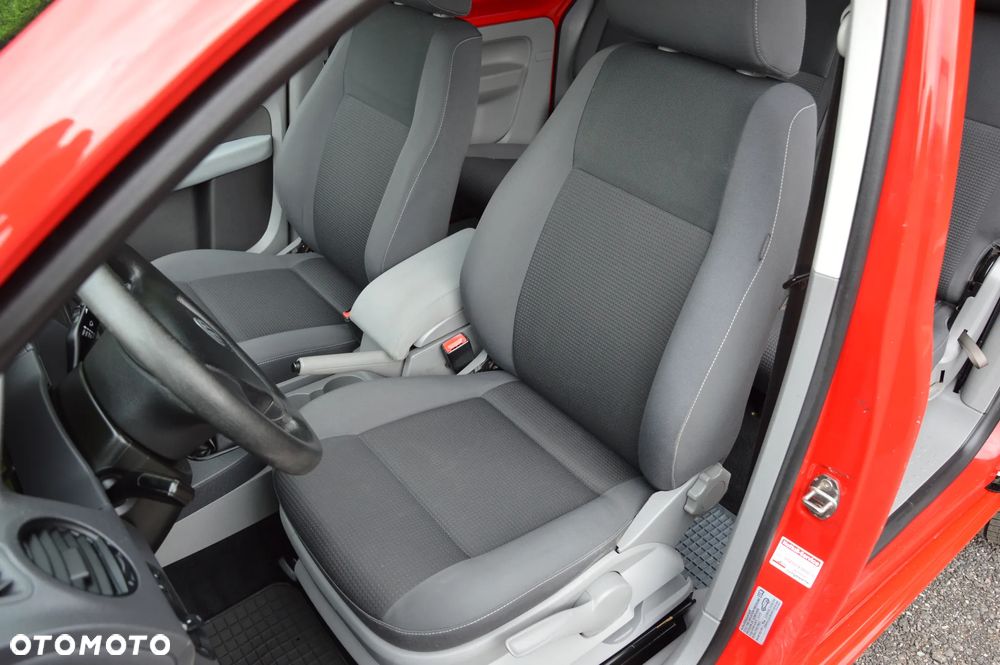 Volkswagen Caddy - 18