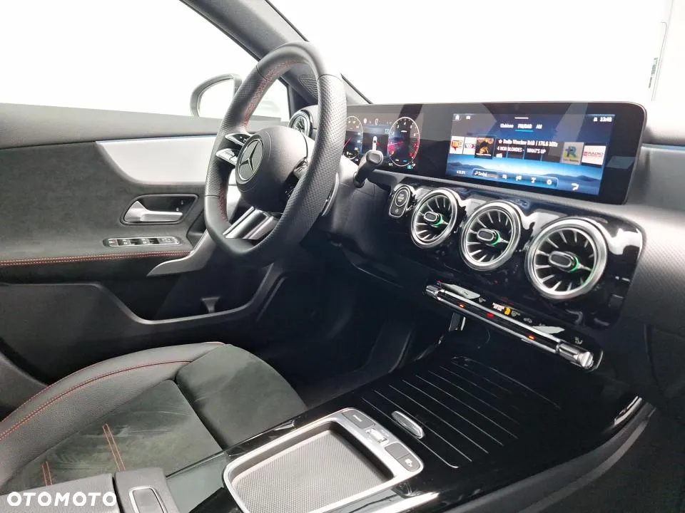 Mercedes-Benz Klasa A 200 AMG Line 7G-DCT - 20