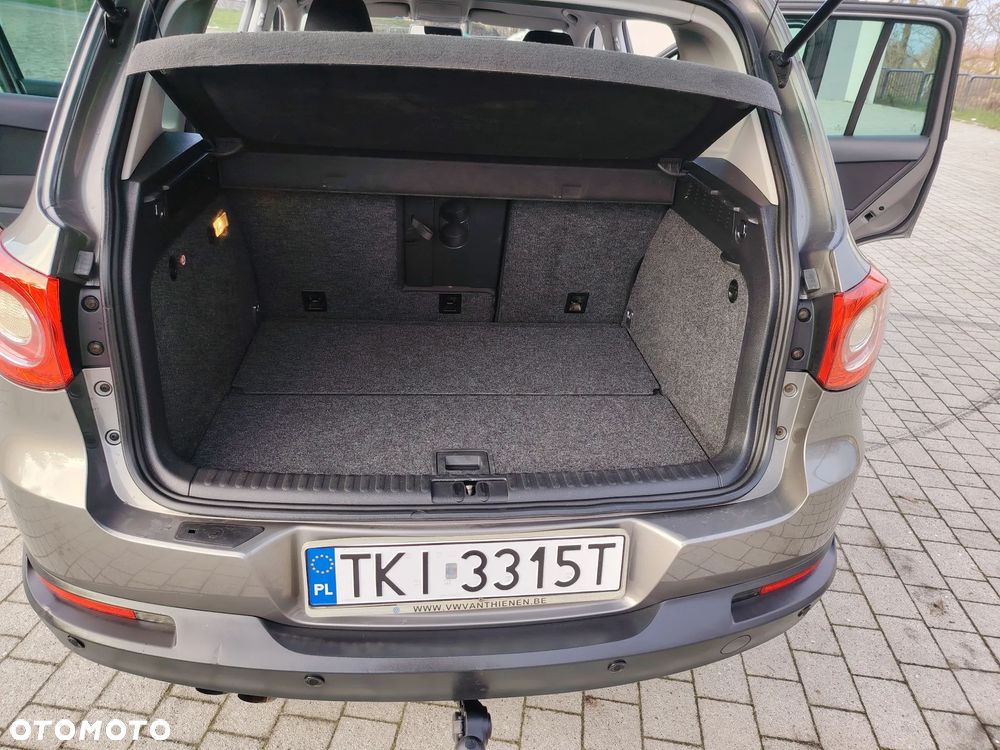 Volkswagen Tiguan 2.0 TDI DPF BlueMotion Technology Trend & Fun - 19