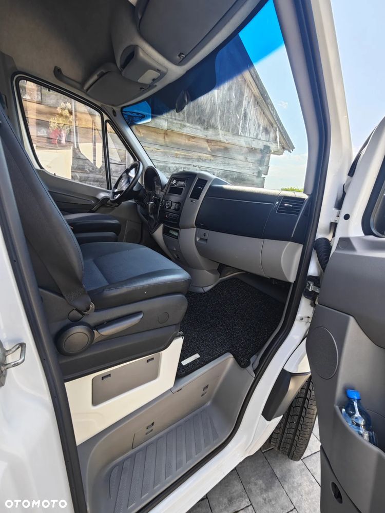 Mercedes-Benz Sprinter 216 CDI - 35