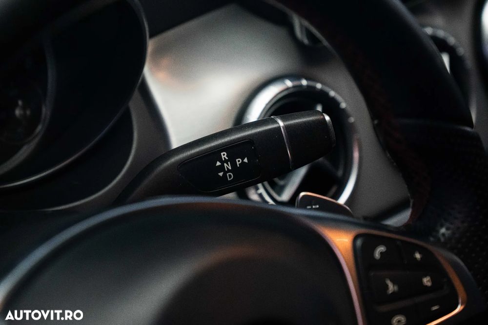 Mercedes-Benz CLA 220 - 22