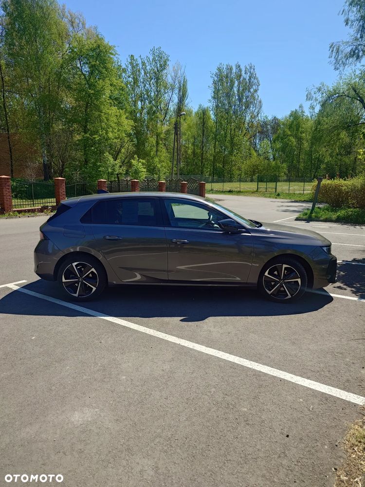 Opel Astra 1.2 T Elegance S&S - 20