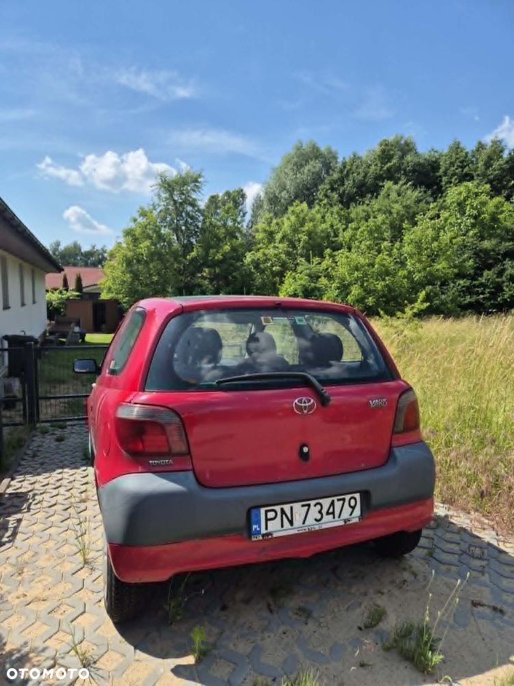 Toyota Yaris 1.0 Base - 3