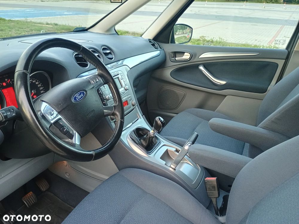 Ford Galaxy 1.8 TDCi Ambiente - 14