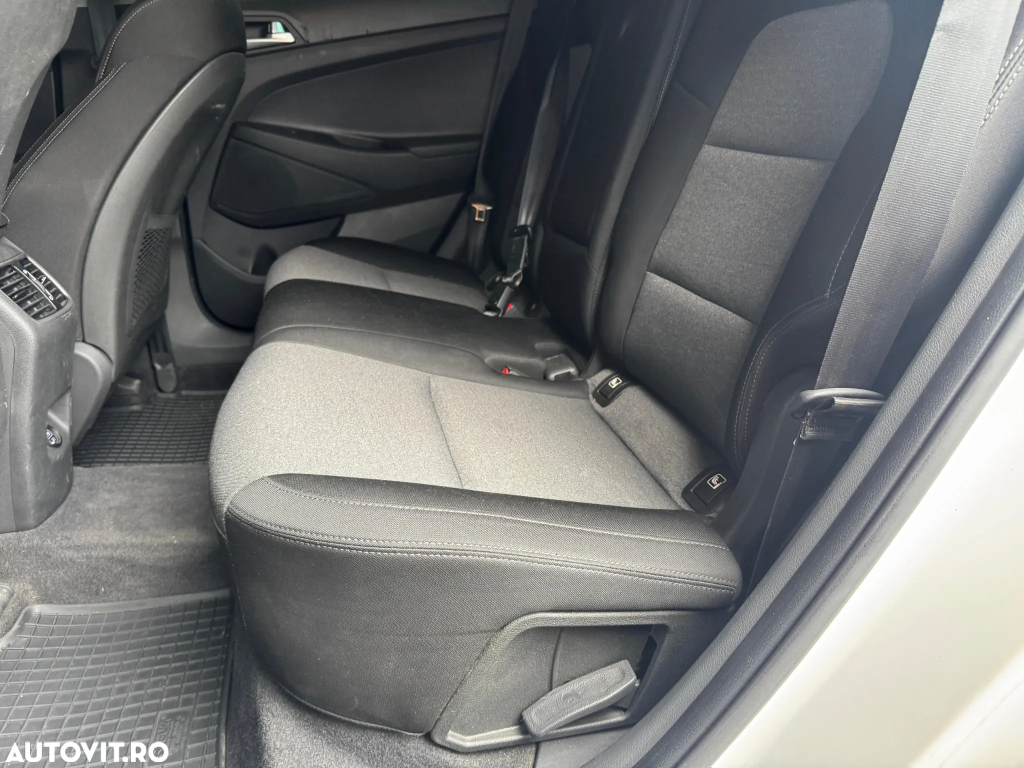 Hyundai Tucson 1.6 GDI 2WD 6MT Style - 11