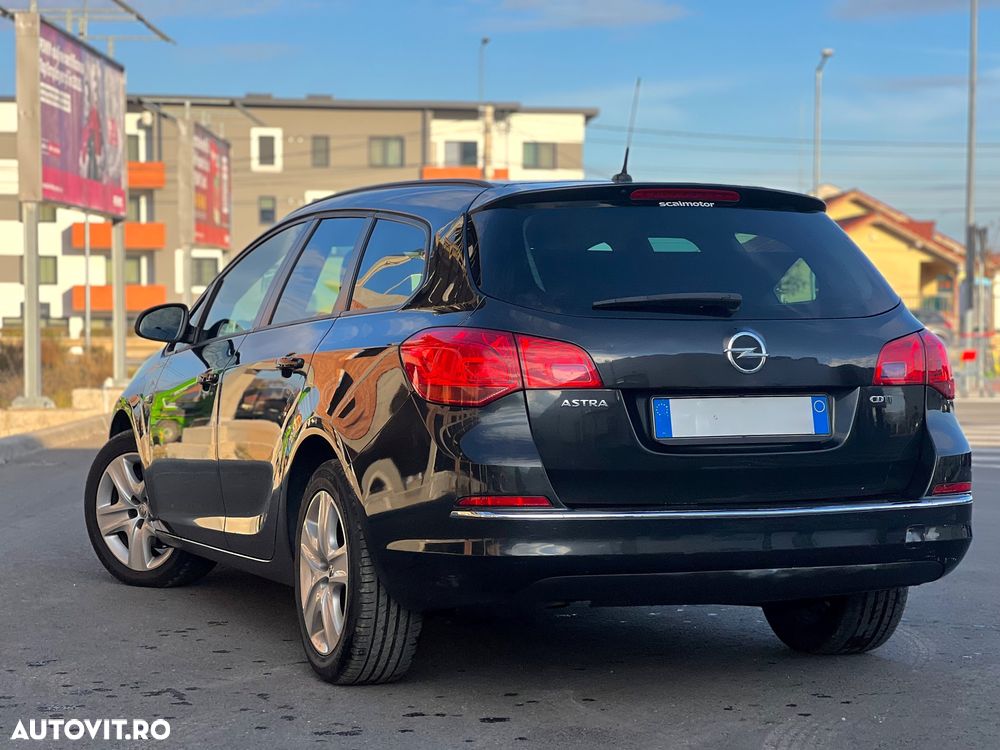 Opel Astra 1.6 CDTI DPF ecoFLEX TourerStart/Stop Exklusiv - 4