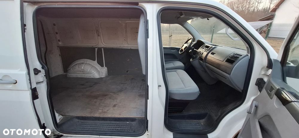 Volkswagen Transporter T5 - 10