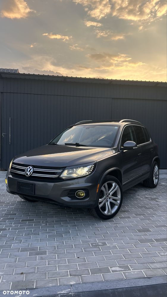 Volkswagen Tiguan - 1
