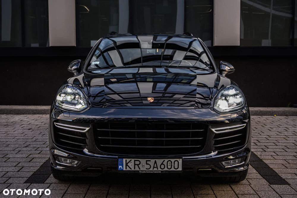 Porsche Cayenne - 7