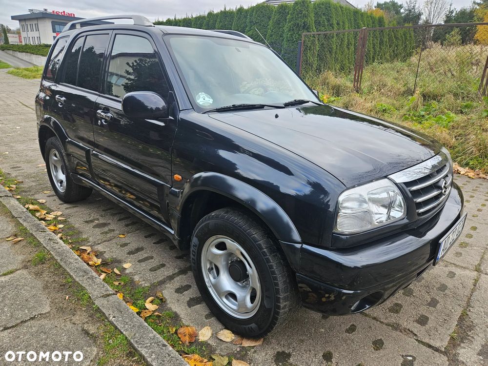 Suzuki Grand Vitara 2.0 - 9