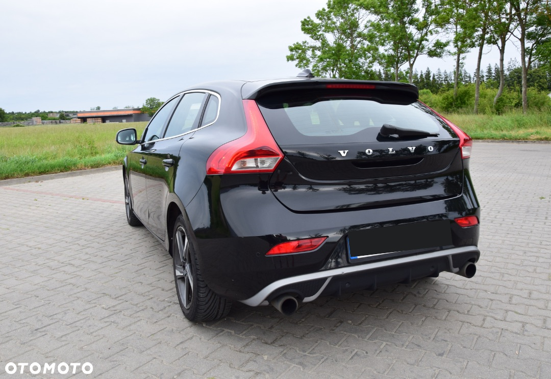 Volvo V40 D3 Drive-E R-Design Kinetic - 3