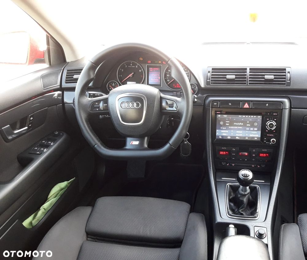 Audi A4 - 24