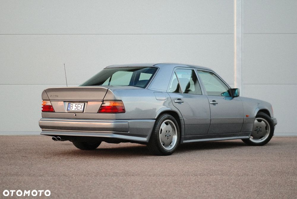 Mercedes-Benz Klasa E - 4