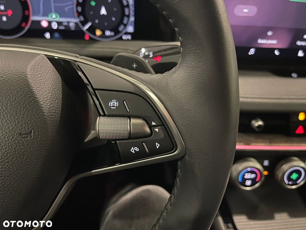 Skoda Superb 2.0 TDI SCR L&K DSG - 25